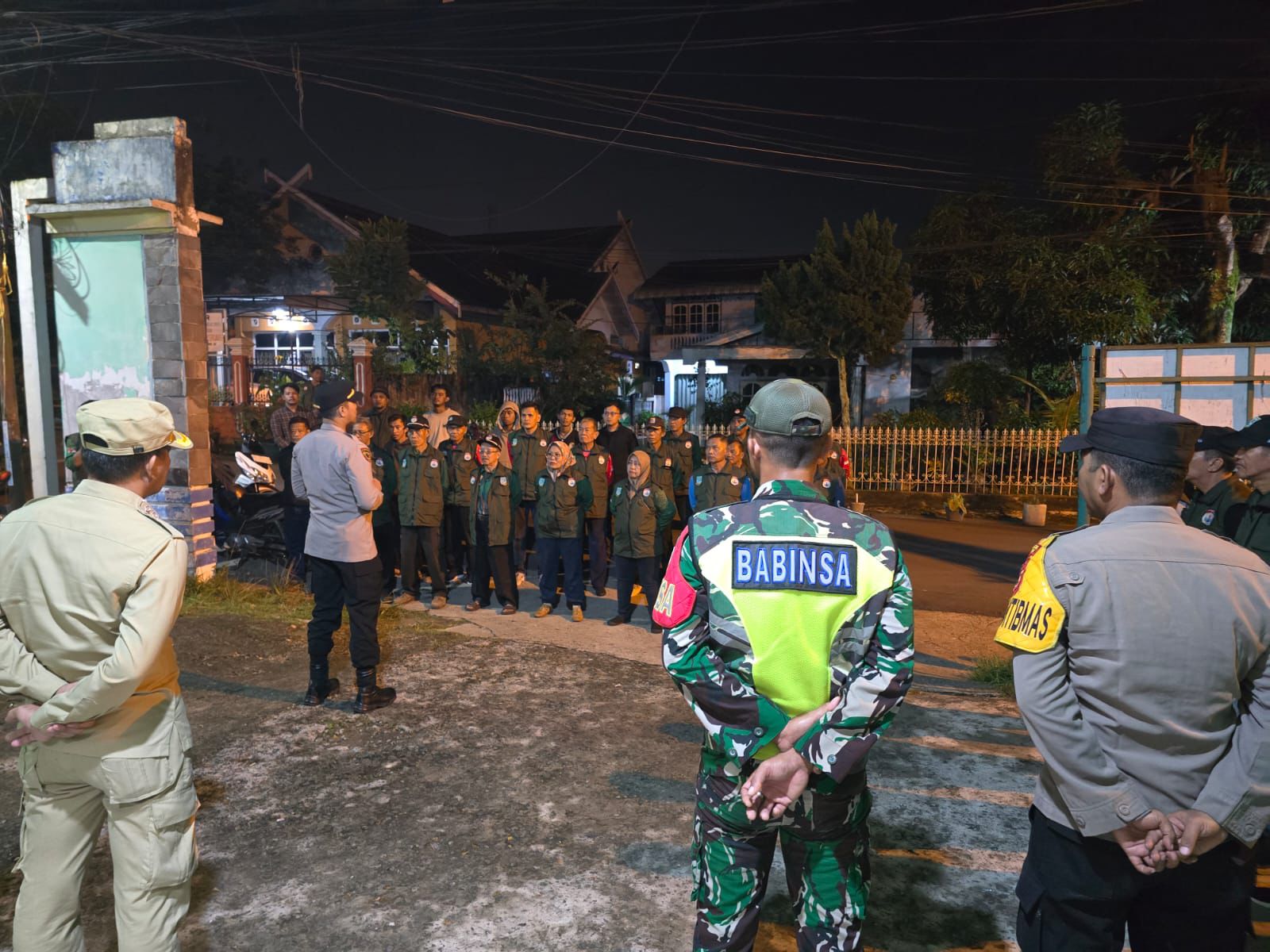 Patroli malam bersama forum RT